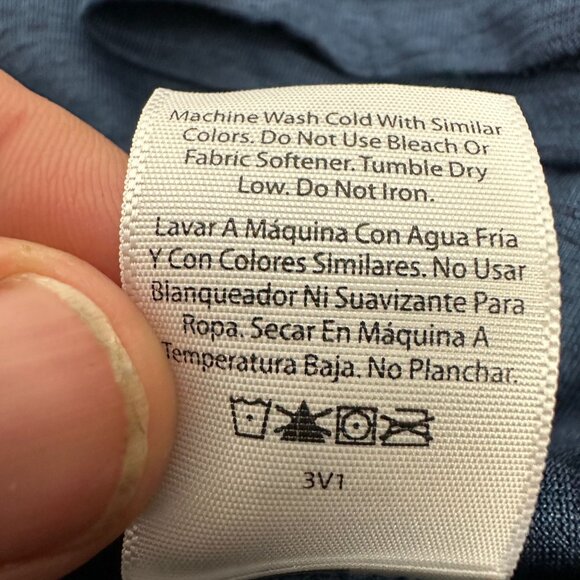 Athletic Works Size XL V-Neck Blue T-Shirt 100% Recycled Polyester - Picture 5 of 5